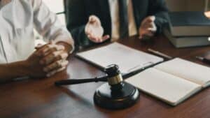 ייצוג משפטי מקצועי
